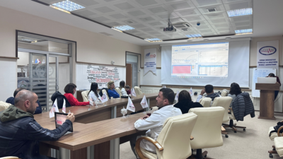 Üniversitemiz Teknoloji ve Araştırma Merkez Laboratuvarında PCR (Polimeraz Zincir Reaksiyonu) Eğitimi Verildi.